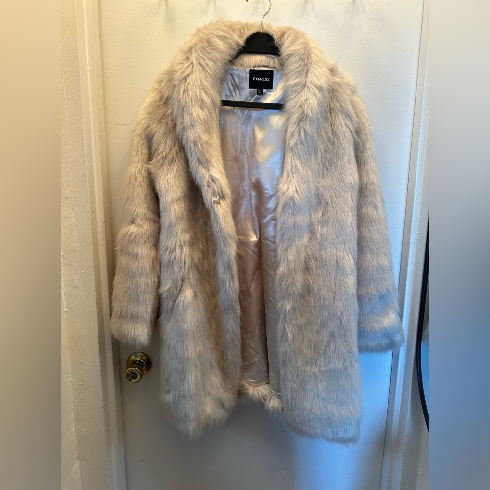 Brand New Never Worn Express faux fur coat